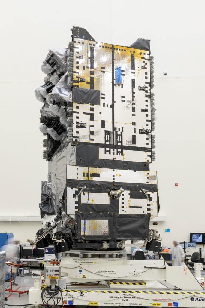 Kacific Spacecraft Integration